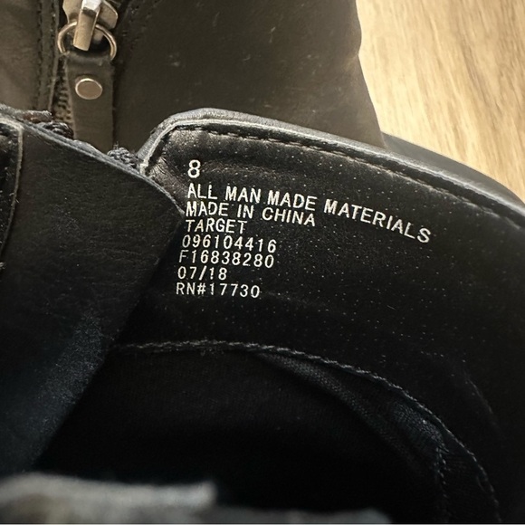 Target Black Ankle Boots with Chunky Heel and Side Zipper - Picture 6 of 9